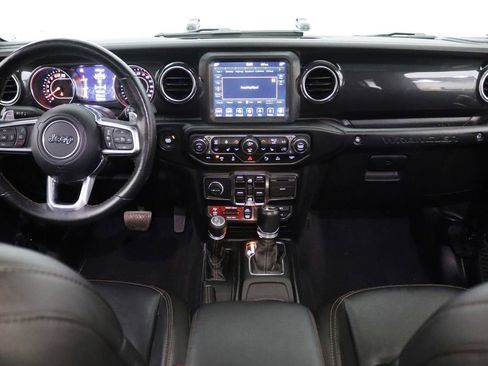 Used 2021 Jeep Wrangler Unlimited Rubicon w/ Xtreme Recon 35" Tire Package AWD/4WD image 17