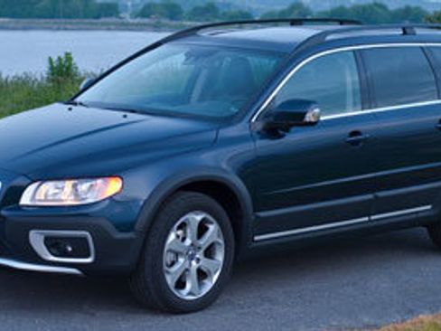 Used 2013 Volvo XC70 3.2 image 1