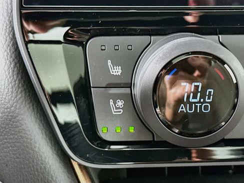 Certified 2026 Toyota Grand Highlander AWD Hybrid image 21