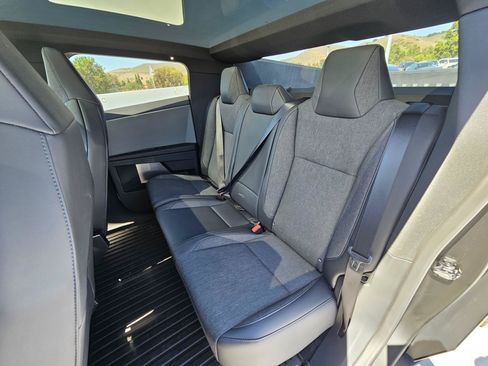 Used 2026 Tesla Cybertruck 2WD Crew Cab image 16