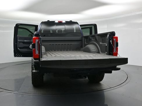 New 2025 Ford F250 Platinum AWD/4WD image 31