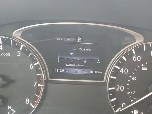Used 2020 Nissan Pathfinder SL AWD/4WD image 23