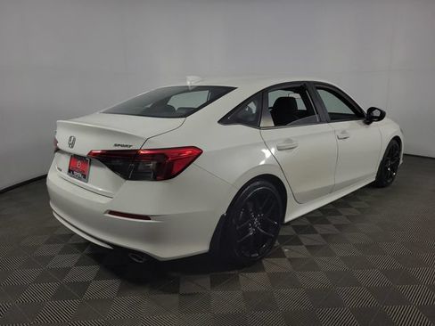 Used 2023 Honda Civic Sport image 8