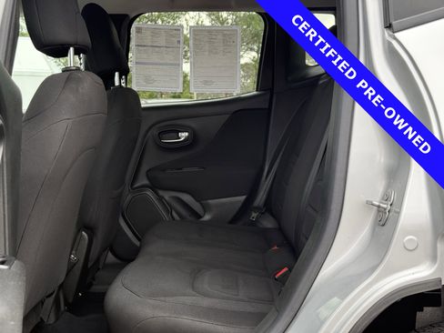 Used 2021 Jeep Renegade Latitude image 14