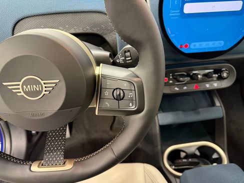 Certified 2025 MINI Cooper Countryman S image 15