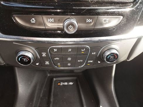 Certified 2023 Chevrolet Traverse LT image 18