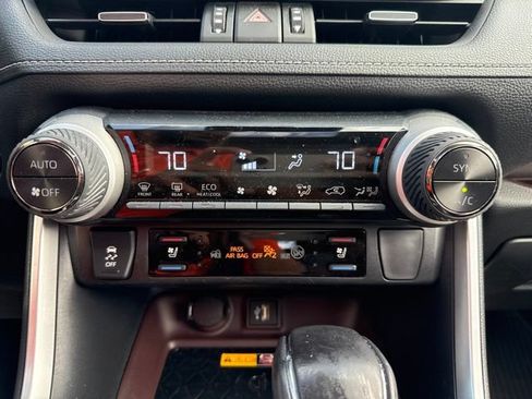 Used 2025 Toyota RAV4 Limited w/ Advanced Technology Package AWD/4WD image 25