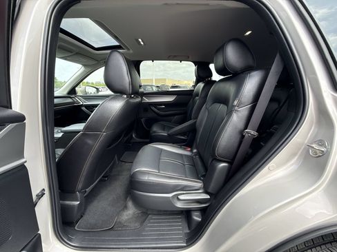 Used 2025 MAZDA CX-90 3.3 Turbo w/ Preferred Package AWD/4WD image 23