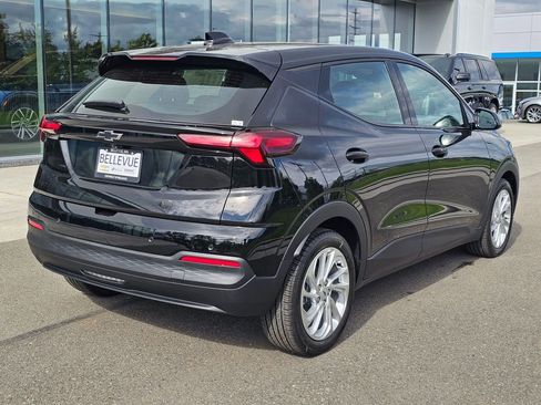 New 2027 Chevrolet Bolt LT w/ Comfort Package FWD image 5