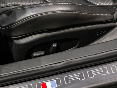 Used 2018 Chevrolet Camaro LT RWD image 28
