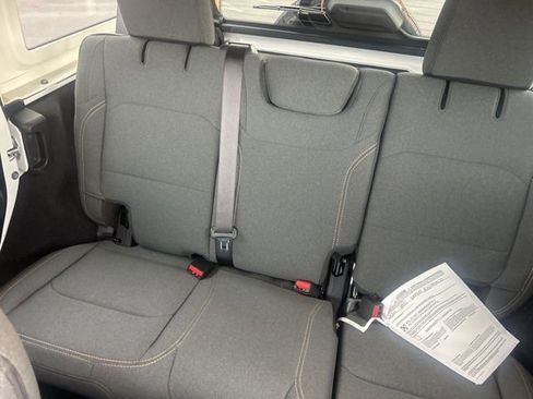 Used 2024 Jeep Wrangler Sport S image 15