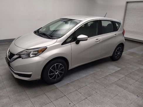 Used 2018 Nissan Versa Note SV FWD image 2