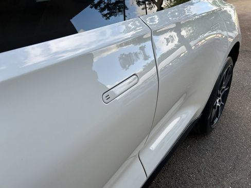 Used 2021 Aston Martin DBX AWD/4WD image 19
