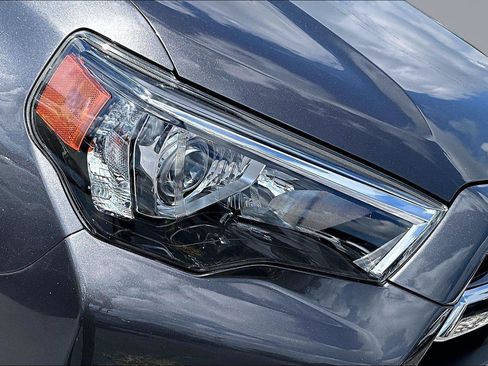 Used 2020 Toyota 4Runner Limited RWD image 35