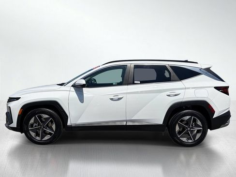 Used 2025 Hyundai Tucson SEL FWD image 2