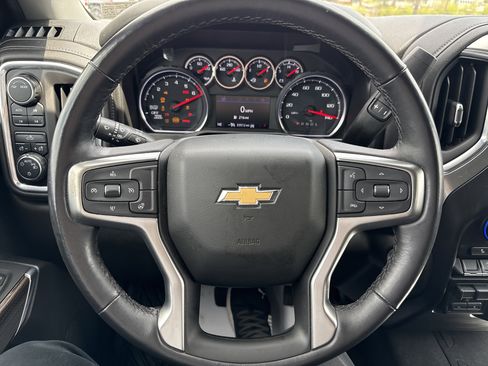 Used 2021 Chevrolet Silverado 1500 LT image 17