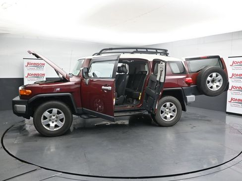 Used 2008 Toyota FJ Cruiser 4WD image 28
