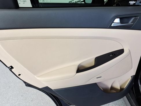 Used 2017 Hyundai Tucson Limited w/ Cargo Package FWD image 11