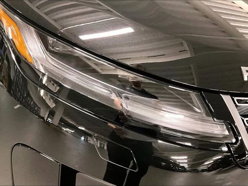 Certified 2024 Land Rover Range Rover Evoque S image 28