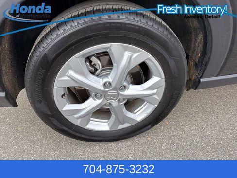 Used 2025 Honda HR-V LX image 10