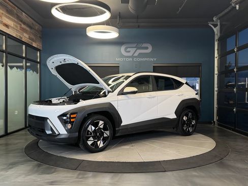 Used 2024 Hyundai Kona SEL w/ Convenience Package FWD image 24
