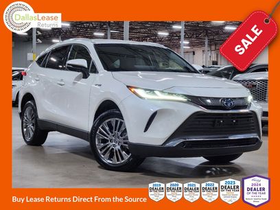 Used 2021 Toyota Venza Limited w/ Carpet Mat Package (TMS)