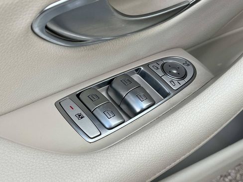 Certified 2019 Mercedes-Benz E 300 image 28