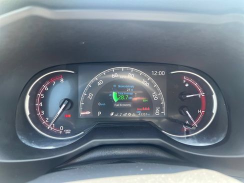Used 2024 Toyota RAV4 Adventure AWD/4WD image 3