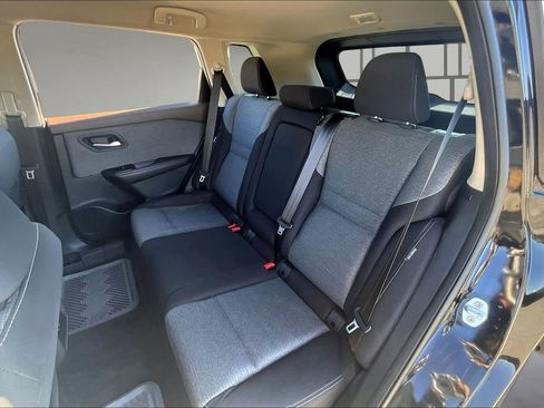 Used 2022 Nissan Rogue SV FWD image 21