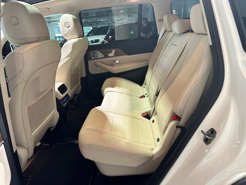 Used 2021 Mercedes-Benz GLS 450 4MATIC image 13