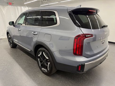 Used 2025 Kia Telluride S AWD/4WD image 3