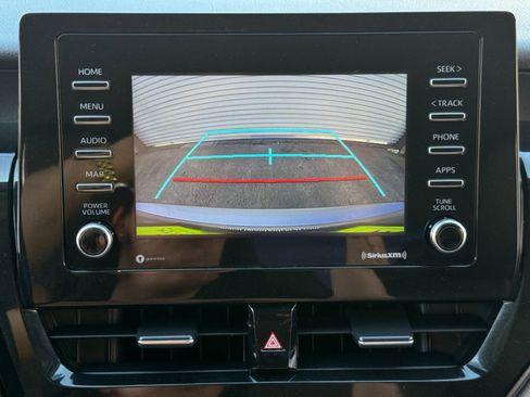 Used 2021 Toyota Camry SE FWD image 23