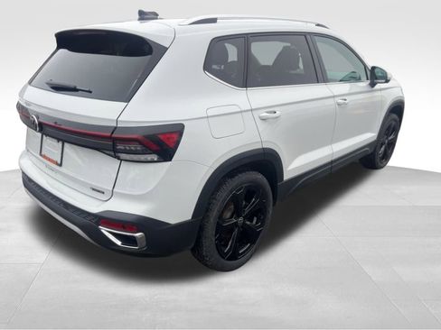 Used 2025 Volkswagen Taos SEL w/ Black Wheel Plus Package image 6