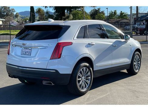 Used 2017 Cadillac XT5 Luxury w/ Driver Awareness Package image 7