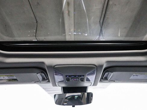 Certified 2022 Toyota RAV4 XLE w/ Convenience Package FWD image 14