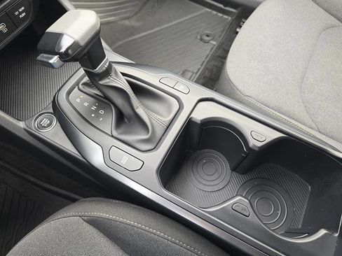 Used 2025 Kia K4 LX image 23