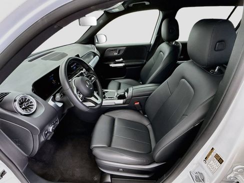Used 2023 Mercedes-Benz GLB 250 image 17