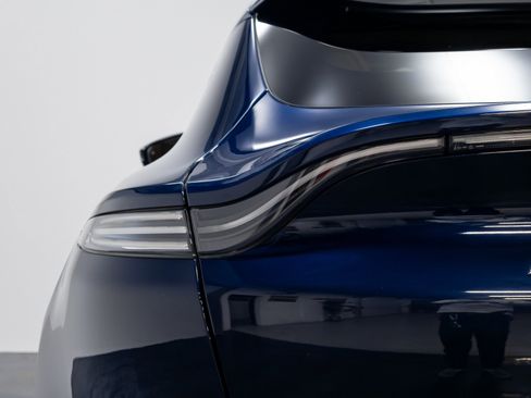 Used 2021 Aston Martin DBX image 49