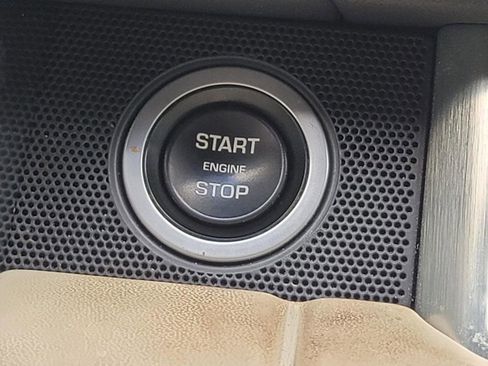 Used 2020 Land Rover Range Rover Long Wheelbase HSE image 25