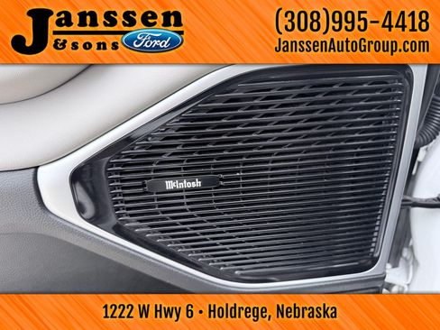 Used 2025 Jeep Wagoneer Series III w/ Premium Group I AWD/4WD image 19