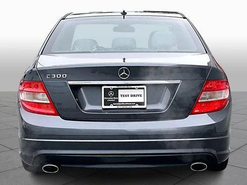 Used 2010 Mercedes-Benz C 300 Sport image 4