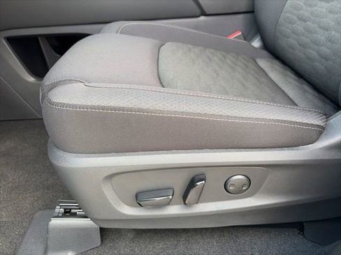 New 2026 Nissan Pathfinder SV image 10