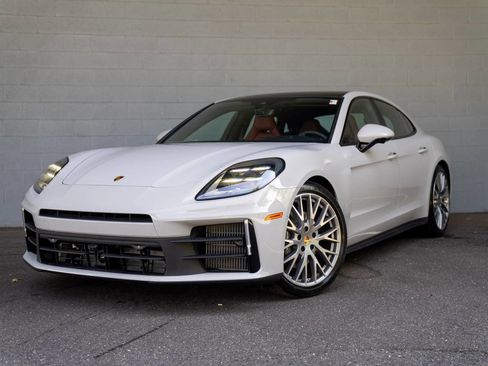 Certified 2025 Porsche Panamera 4 AWD/4WD image 1