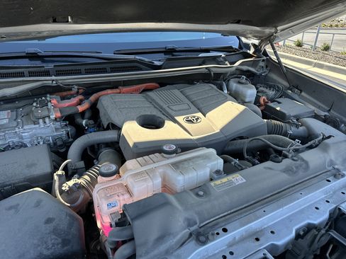 Used 2024 Toyota Tundra Limited image 32