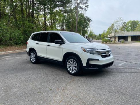 Used 2019 Honda Pilot LX image 2