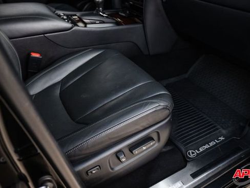 Used 2021 Lexus LX 570 4WD w/ Luxury Package image 75