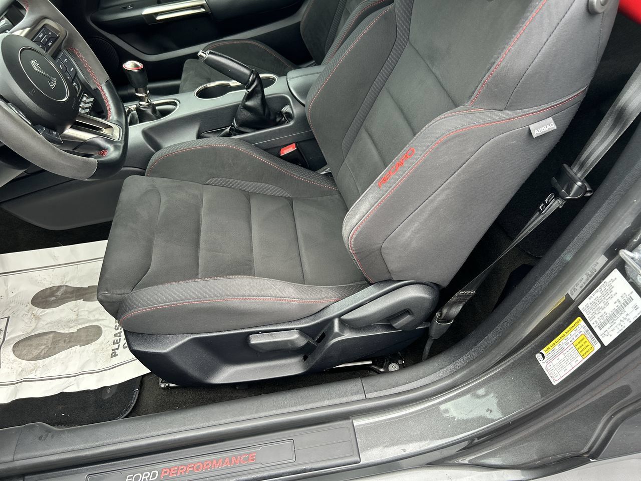 Used 2018 Ford Mustang Shelby GT350R w/ GT350R Equipment Group 920A RWD image 25
