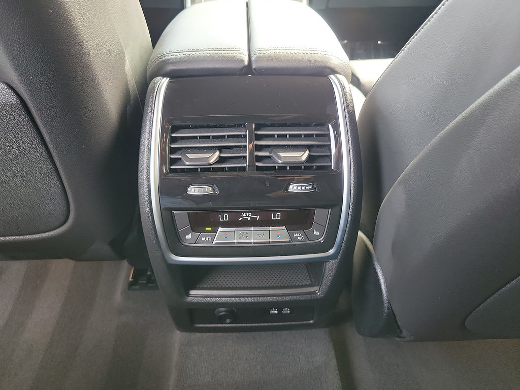 Used 2026 BMW X5 sDrive40i RWD image 13