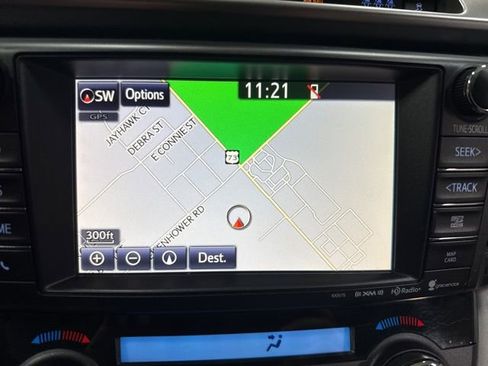 Used 2017 Toyota RAV4 XLE w/ Convenience Package image 4