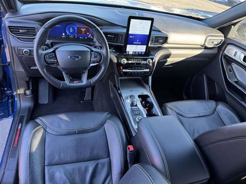 Used 2022 Ford Explorer ST w/ Equipment Group 401A image 7